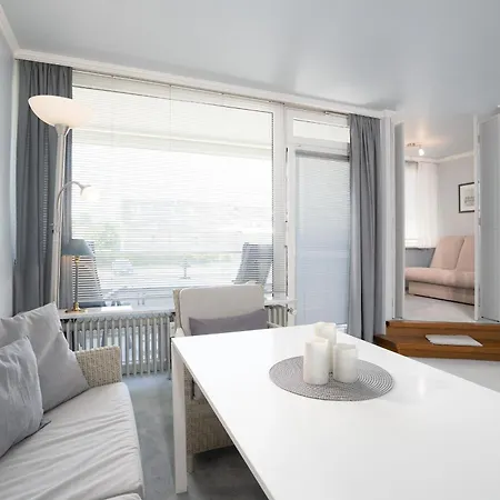 H3 23 - Hanseat - Aussenschwimmbad *